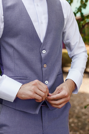 How To Buy the Perfect Men’s Wedding Collection post thumbnail image