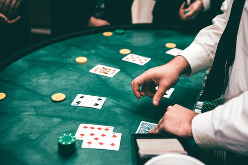 Online Slot Gambling – What Are The Benefits Of It? post thumbnail image