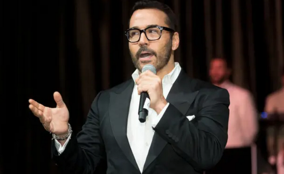 Jeremy Piven: A Voice for LGBTQ+ Rights and Acceptance post thumbnail image