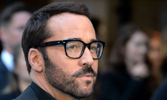 The Charismatic Presence of Jeremy Piven on the Big Screen post thumbnail image